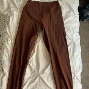 Balance Athletica OG Pants. Only worn once!!